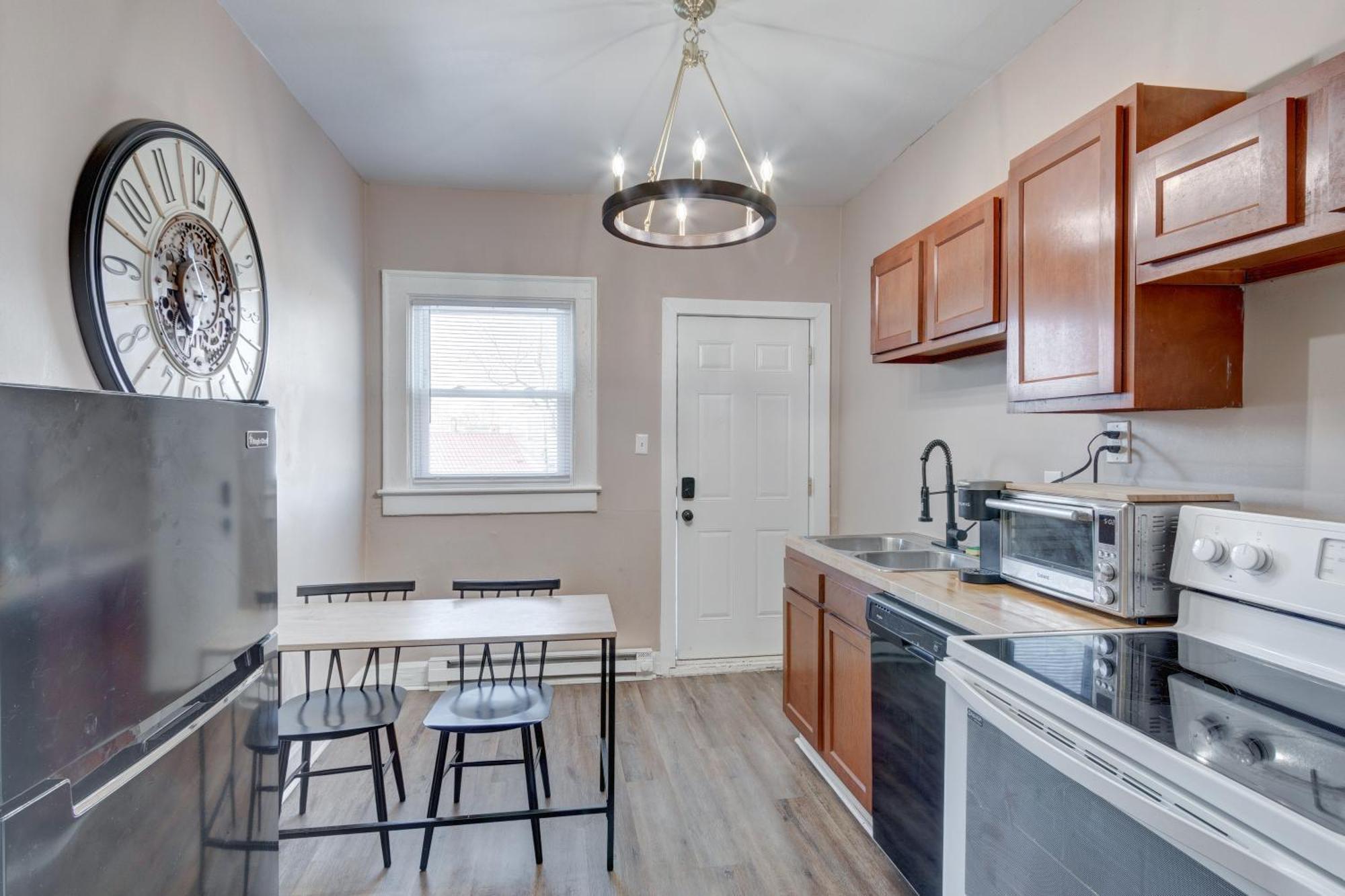 Prime 2Br Gem, Near Convention Hub! Apartment Индианаполис Екстериор снимка